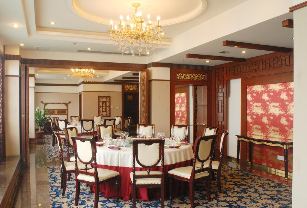 Yinhe Dynasty Hotel Chengdu Exteriör bild